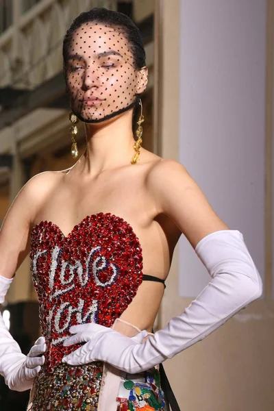 Look 64